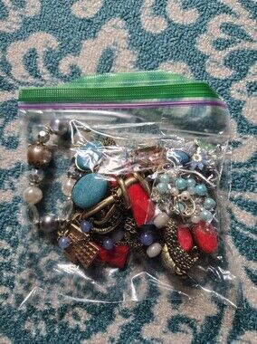 💍 Bundle — 3 Bags of Jewelry for $18! 🎉